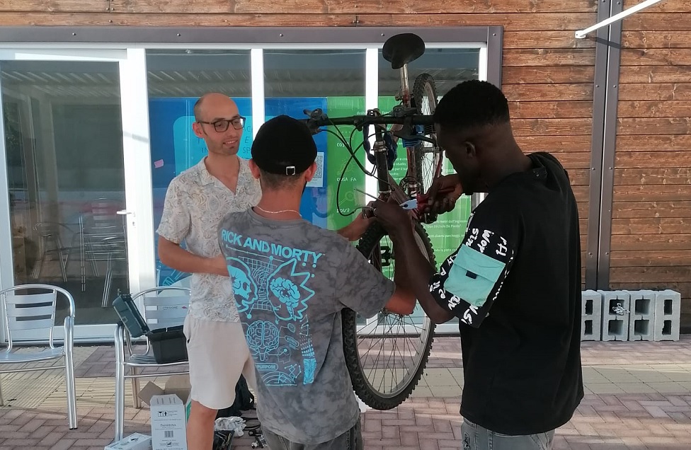 “Desteenazione Foggia”, prosegue la Ciclofficina per i ragazzi che vogliono imparare il mestiere