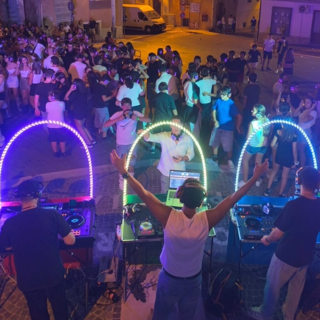 Orsara di Puglia, notti stellate tra Osservatorio Galattico e Silent Disco