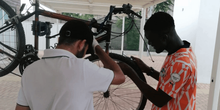 La “Ciclofficina orsarese” si muove tra borghi e Castelli per assistere i ciclisti